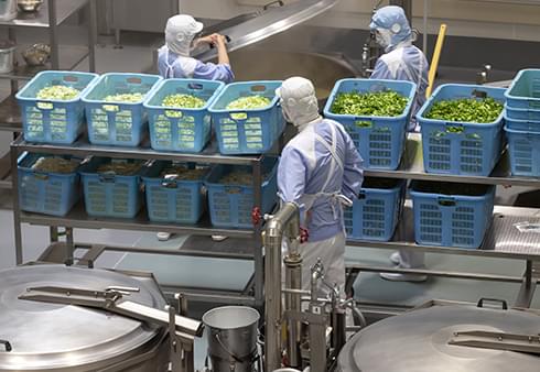 悩んでいる従業員